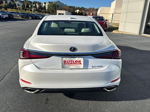 2025 Lexus ES 350 Base