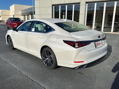 2025 Lexus ES 350 Base