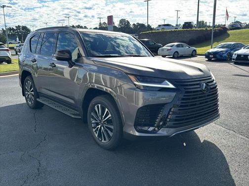 2025 Lexus LX 600 Premium
