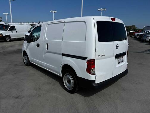 2021 Nissan NV200 S