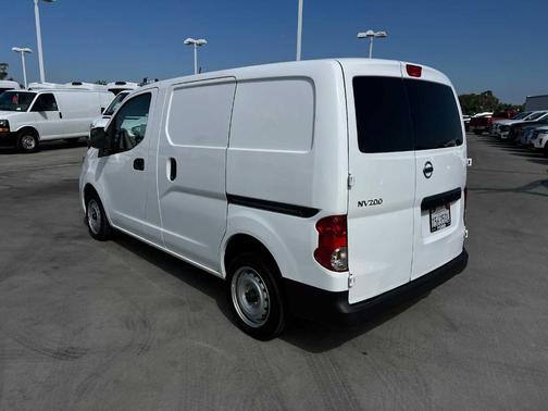 2021 Nissan NV200 S
