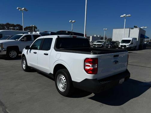 2022 Ford Maverick XL