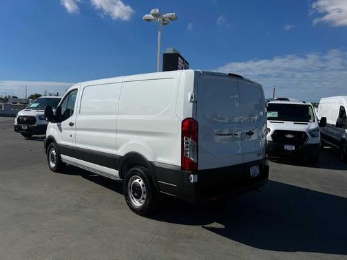 Oxford White 2026 Ford Transit-150