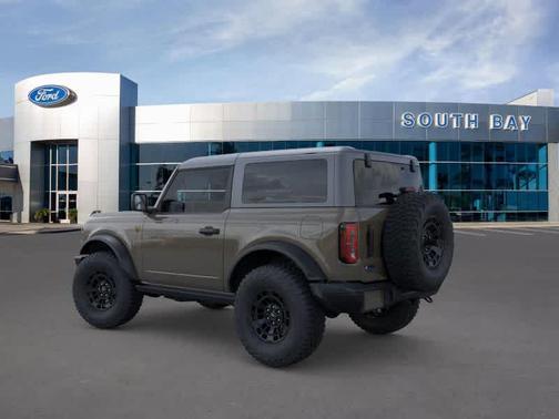 2026 Ford Bronco Badlands