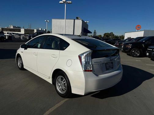 2010 Toyota Prius V