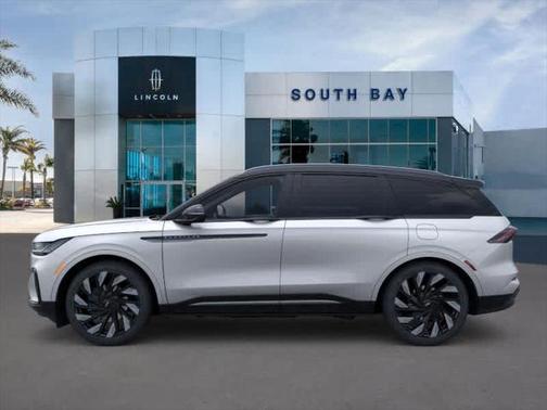 2025 Lincoln Nautilus Reserve