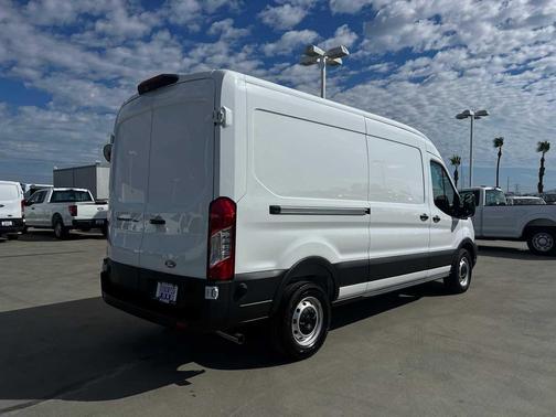 2026 Ford Transit-250