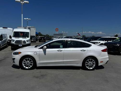 2020 Ford Fusion Energi Titanium