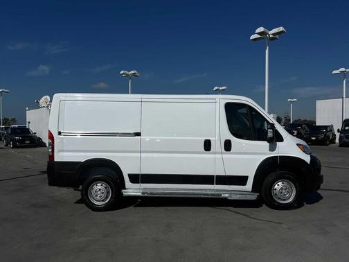 2023 RAM ProMaster 2500 Base