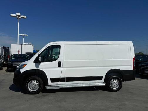2023 RAM ProMaster 2500 Base