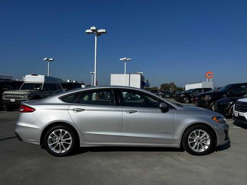 2019 Ford Fusion Hybrid SE