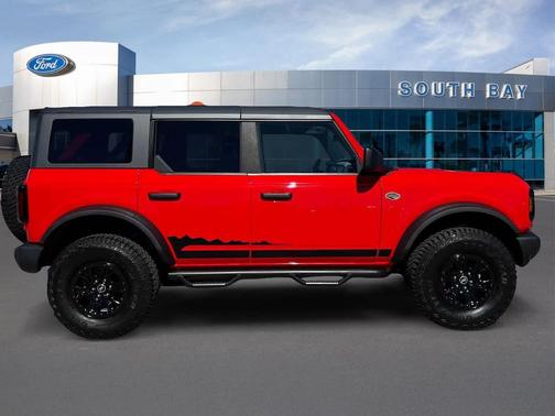Race Red 2022 Ford Bronco Wildtrak