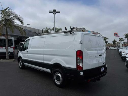 2021 Ford Transit-250