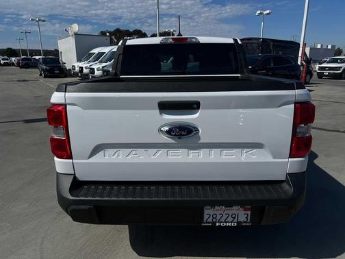 2022 Ford Maverick XL