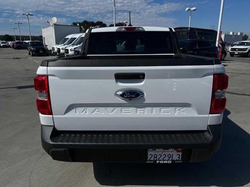 2022 Ford Maverick XL
