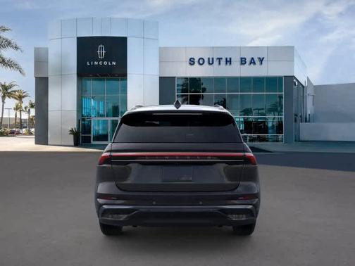 Infinite Black Metallic 2026 Lincoln Nautilus Reserve