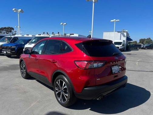 2022 Ford Escape SE