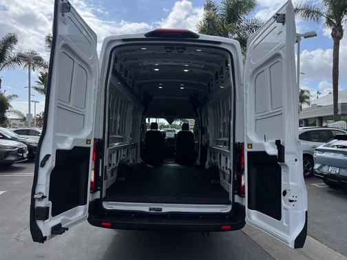 2026 Ford Transit-350
