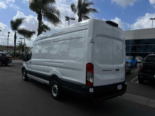 2026 Ford Transit-350