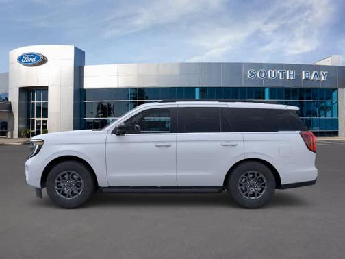 Space Silver 2026 Ford Expedition Active