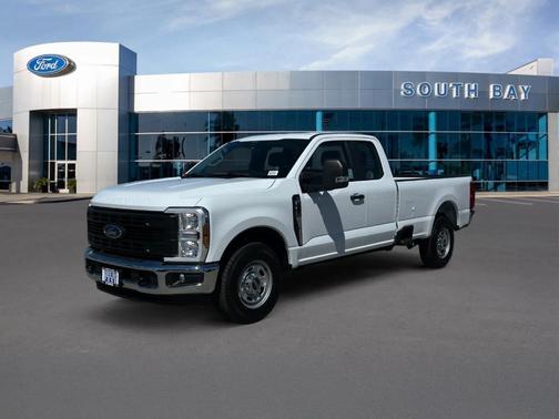 Oxford White 2024 Ford F-250 XL