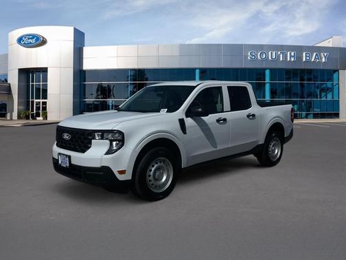 Oxford White 2025 Ford Maverick XL