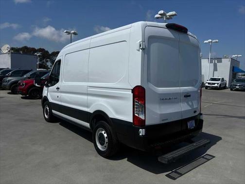 2022 Ford Transit-250 Base