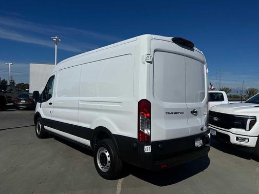 2024 Ford Transit-250 148 WB Medium Roof Cargo