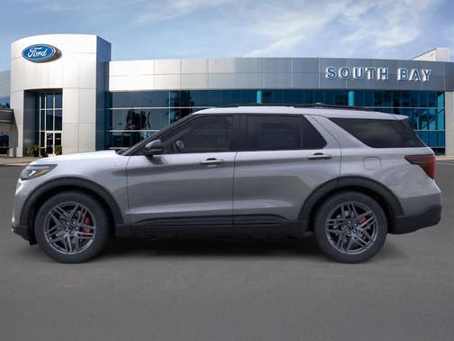 Carbonized Gray Metallic 2026 Ford Explorer ST-Line