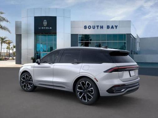 2025 Lincoln Nautilus Reserve