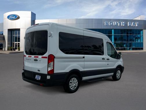 Oxford White 2016 Ford Transit-150 XLT