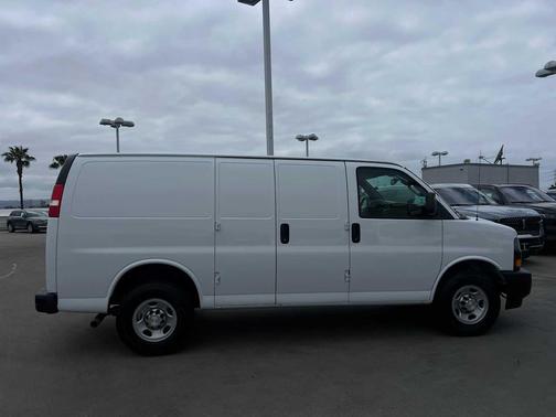 2018 Chevrolet Express 2500 Work Van