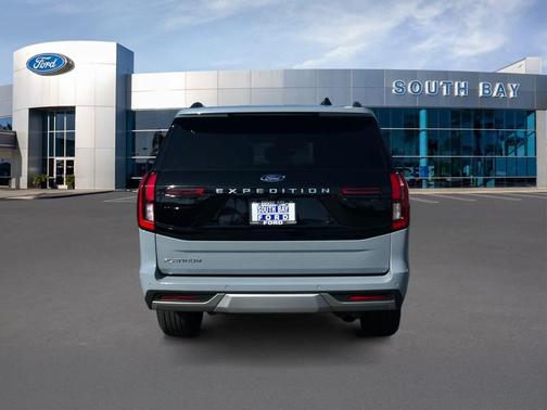 Glacier Gray Metallic 2025 Ford Expedition Platinum
