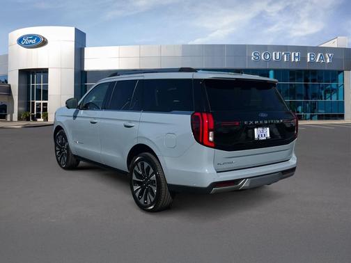 Glacier Gray Metallic 2025 Ford Expedition Platinum