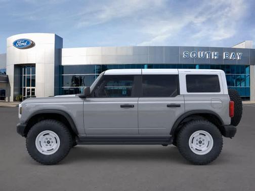 Avalanche Gray 2026 Ford Bronco Heritage Edition