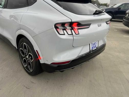 2022 Ford Mustang Mach-E GT