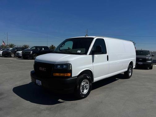 2023 GMC Savana 2500 Work Van