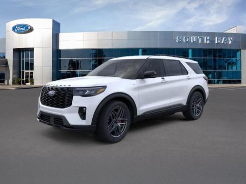 Star White 2026 Ford Explorer ST-Line