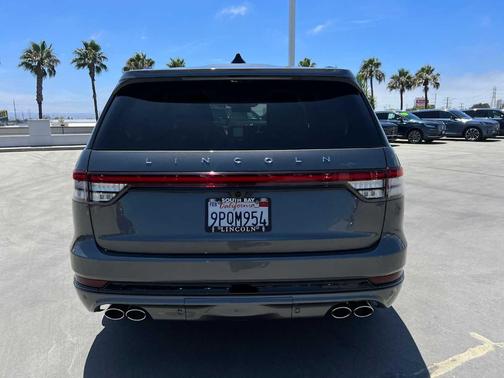 Metallic 2025 Lincoln Aviator Reserve AWD