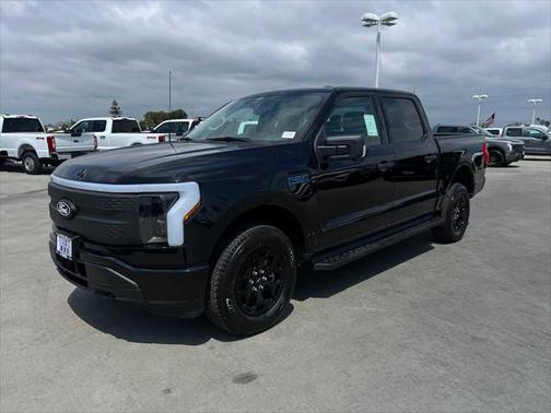 2025 Ford F-150 Lightning XLT