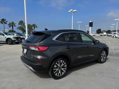 2020 Ford Escape Titanium Hybrid