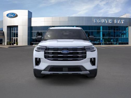 Space White Metallic 2026 Ford Explorer Active