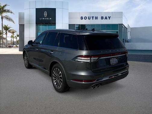 Metallic 2023 Lincoln Aviator Standard RWD