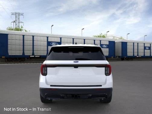 Star White 2026 Ford Explorer ST-Line