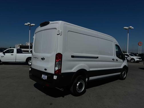 2025 Ford Transit-250 148 WB Medium Roof Cargo
