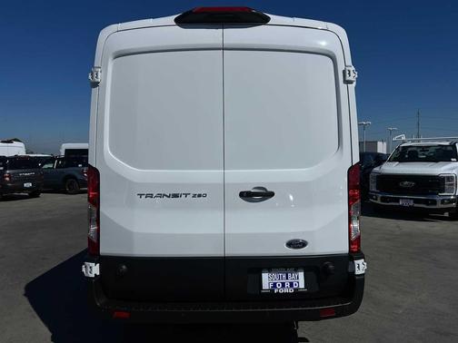 2025 Ford Transit-250 148 WB Medium Roof Cargo