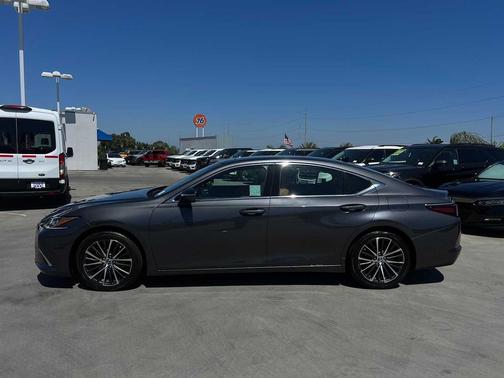 2023 Lexus ES 350 