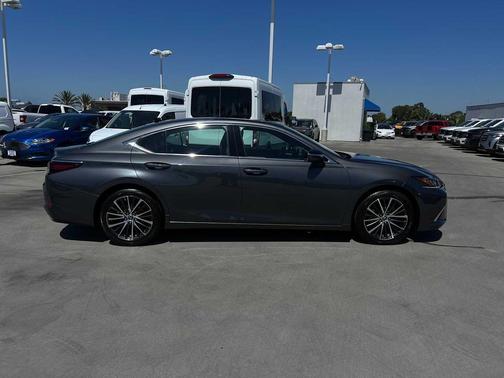 2023 Lexus ES 350 
