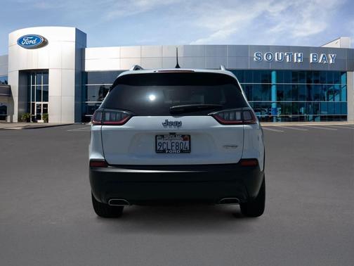 Bright White Clearcoat 2021 Jeep Cherokee Latitude Lux
