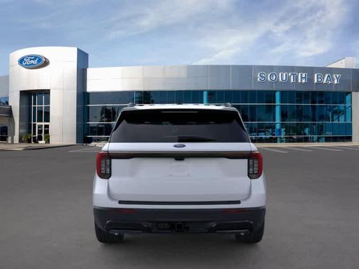 Space White Metallic 2026 Ford Explorer ST-Line